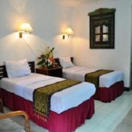 Hotel Tanjung Emas Surabaya Exterior photo